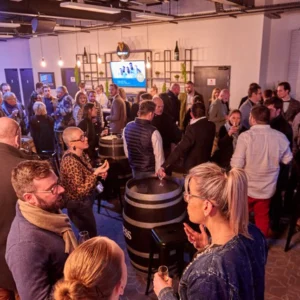 Photos de la soirée Partenaires au stade de l'Uson à Nevers organisée par Primo Conciergerie - vue sur le public
