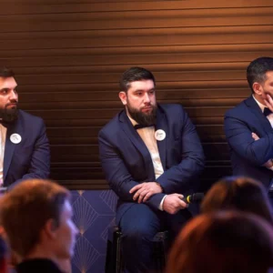 Photos de la soirée Partenaires au stade de l'Uson à Nevers organisée par Primo Conciergerie - Bruno, Jimmy et Jim, fondateurs de Primo Conciergerie